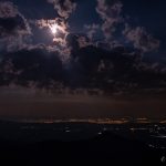 Καταφύγιο Δίρφυος & θέα προς τον Ευβοϊκό Κόλπο τη νύχτα